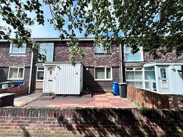 2 Bedroom Apartment For Sale In Hereford Way, Jarrow, Tyne And Wear, NE32