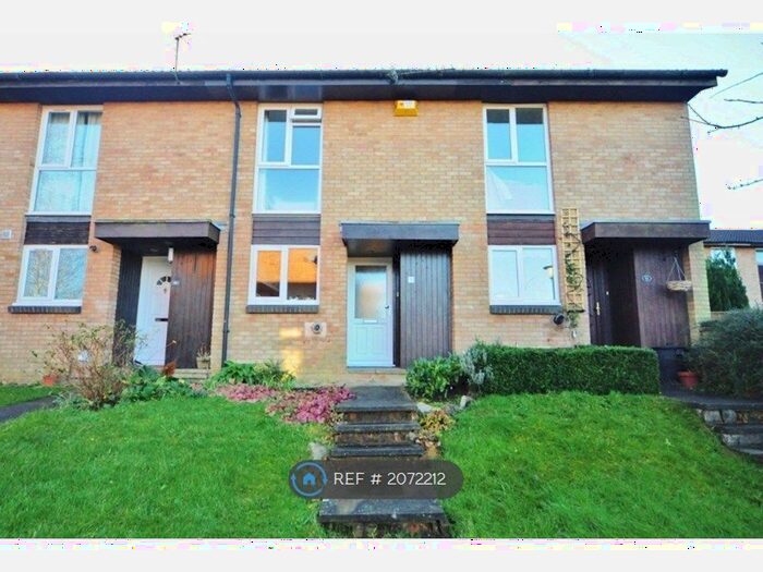 2 Bedroom Terraced House To Rent In Kennedy Gardens, Sevenoaks, TN13