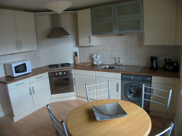 4 Bedroom Flat To Rent In Urquhart Road, City Centre, Aberdeen, AB24