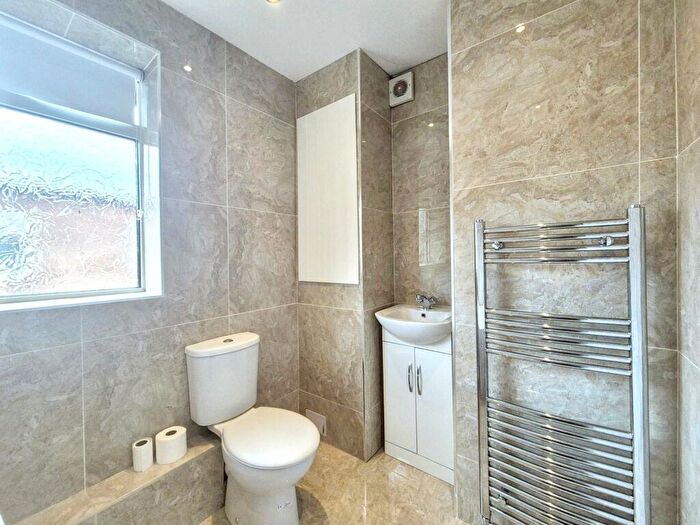 3 Bedroom Flat To Rent In Lemon Street, South Shields, Tyne And Wear, NE33