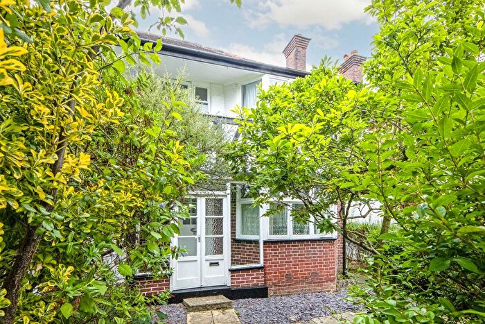 3 Bedroom Detached House To Rent In Princes Gardens, Acton, W3