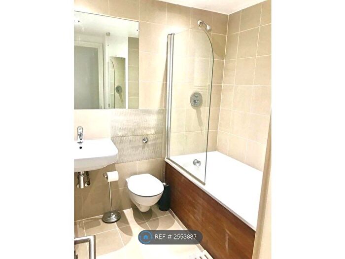 1 Bedroom Flat To Rent In Old Street, London, EC1V