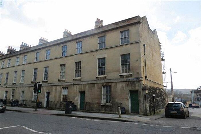 2 Bedroom Flat To Rent In Albion Terrace, Bath, BA1