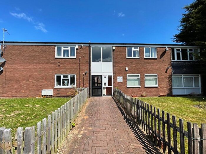 2 Bedroom Flat To Rent In Leahill Croft, Chelmsley Wood, Birmingham, B37