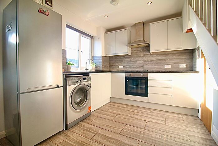 1 Bedroom End Terrace House To Rent In Drayton Close, Hounslow, TW4