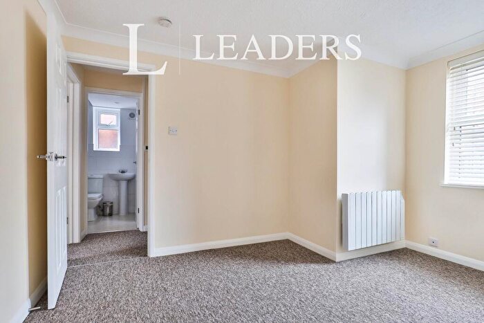 1 Bedroom Flat To Rent In Central Christchurch, BH23