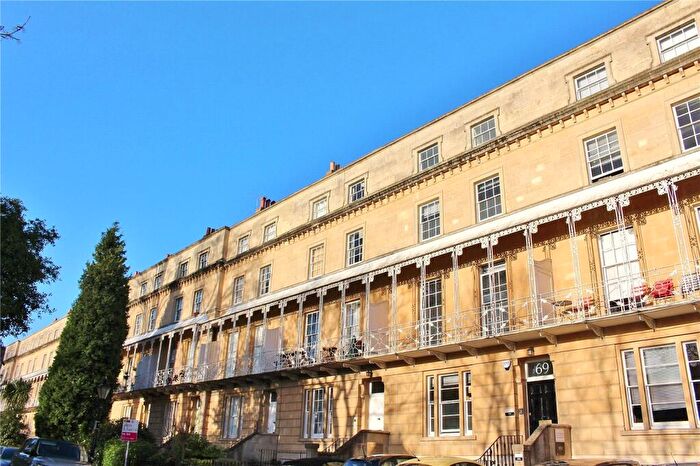 2 Bedroom Apartment For Sale In Oakfield Road, Clifton, Bristol, Somerset, BS8