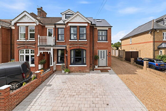 4 Bedroom Semi Detached House For Sale In Norman Road, West Malling, ME19