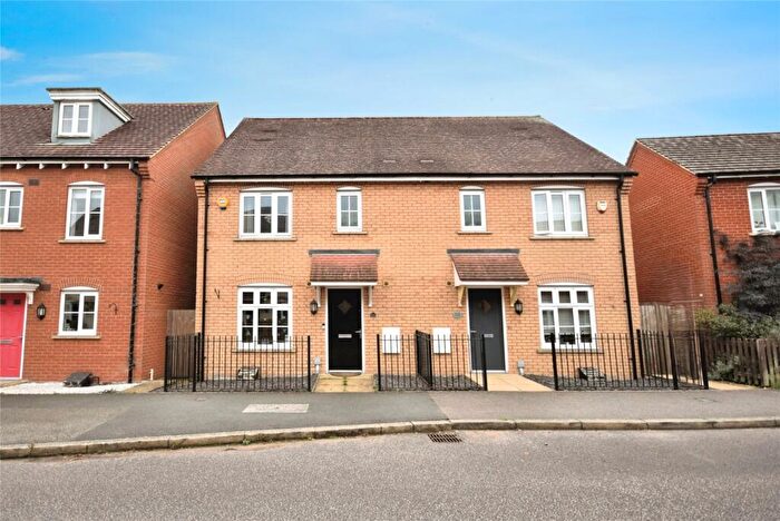 3 Bedroom House To Rent In Prince Rupert Drive, Aylesbury, HP19