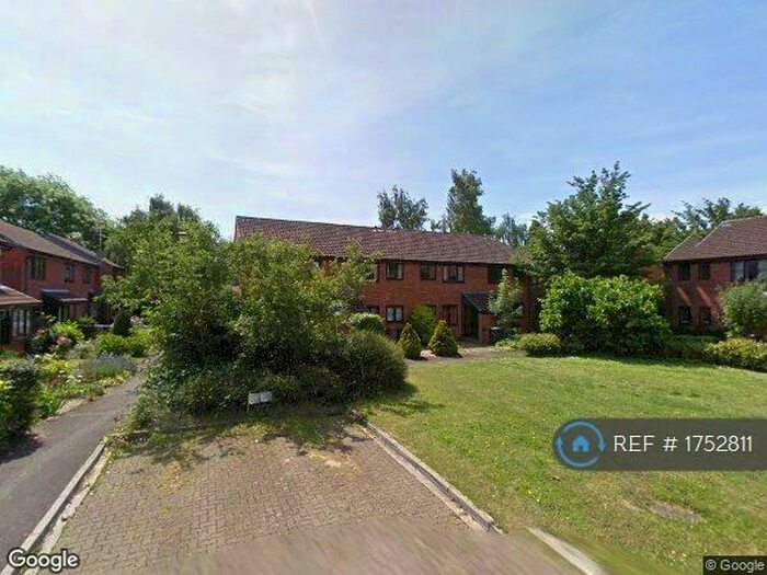 Studio To Rent In Knatchbull Close, Romsey, SO51