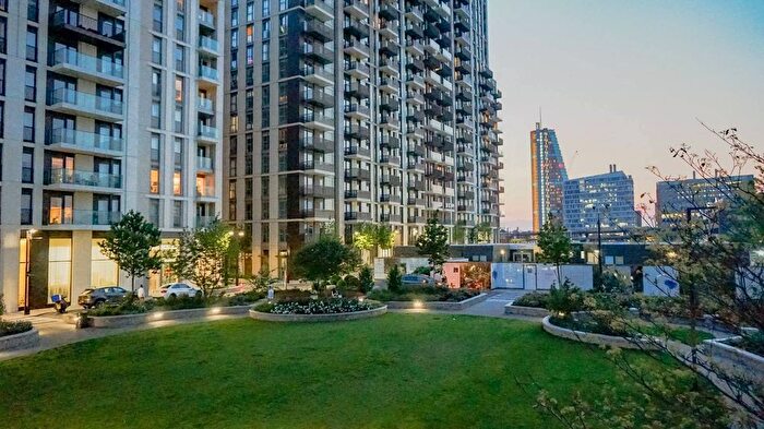 1 Bedroom Flat For Sale In Plot - Bed Apartment, The Acer Apartments, White City, W12