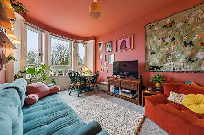 1 Bedroom Flat For Sale In Clarkston Road, Flat /, Cathcart, Glasgow, G44