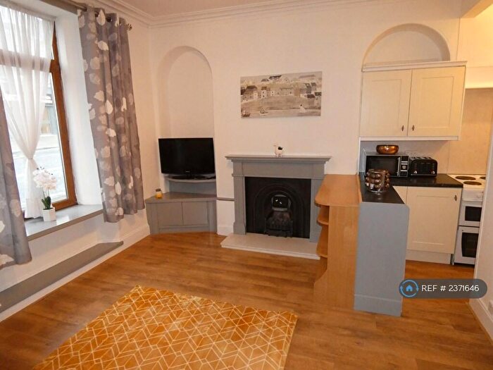 1 Bedroom Flat To Rent In Menzies Road, Aberdeen, AB11