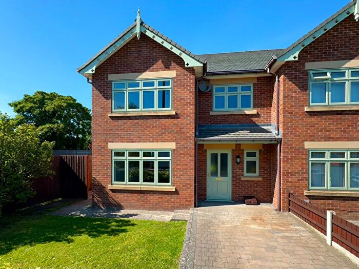 3 Bedroom Town House To Rent In Marsh Brows, Formby, Liverpool, L37