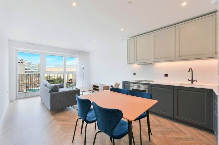 1 Bedroom Flat To Rent In Canning House, Heritage Walk, Kingston Upon Thames, KT1