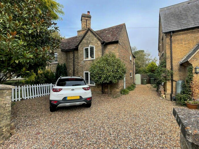 2 Bedroom Semi-Detached House To Rent In High Street, Silsoe, Bedfordshire, MK45