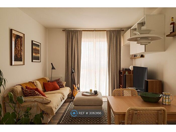 1 Bedroom Flat To Rent In Forest Road, London, E17