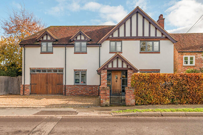 4 Bedroom Detached House For Sale In Pankridge Street, Crondall, Farnham, GU10