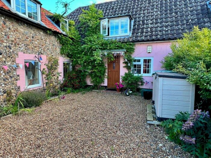 3 Bedroom Terraced House For Sale In The Street, Ingham, Bury St. Edmunds, IP31