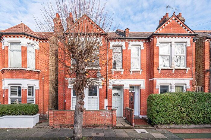 2 Bedroom Flat For Sale In Warren Road, Colliers Wood, London, SW19