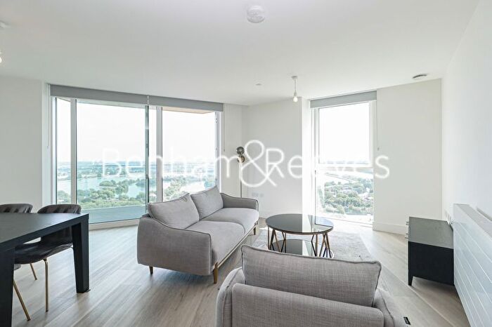 2 Bedroom Flat To Rent In Daneland Walk, Highgate, N17