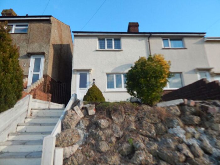 3 Bedroom Terraced House To Rent In Mayfield Gardens, CT16