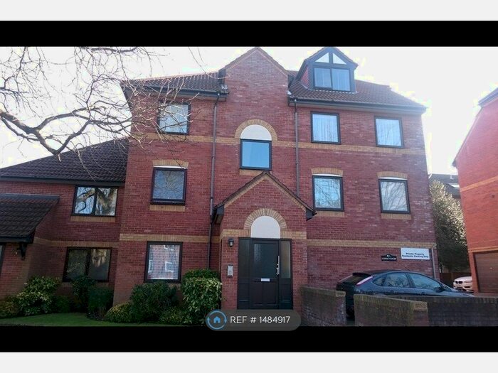 1 Bedroom Flat To Rent In Lorac Court, Sutton, SM2