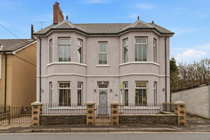 4 Bedroom Detached House For Sale In Cwmavon Road, Blaenavon, NP4