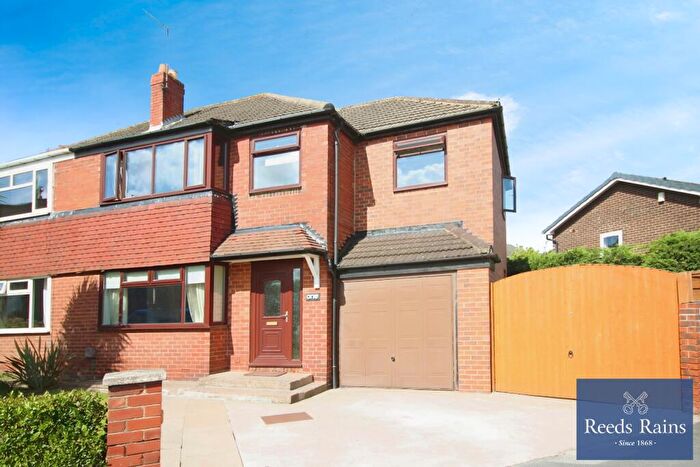 4 Bedroom Semi-Detached House To Rent In Park West, Rothwell, Leeds, West Yorkshire, LS26
