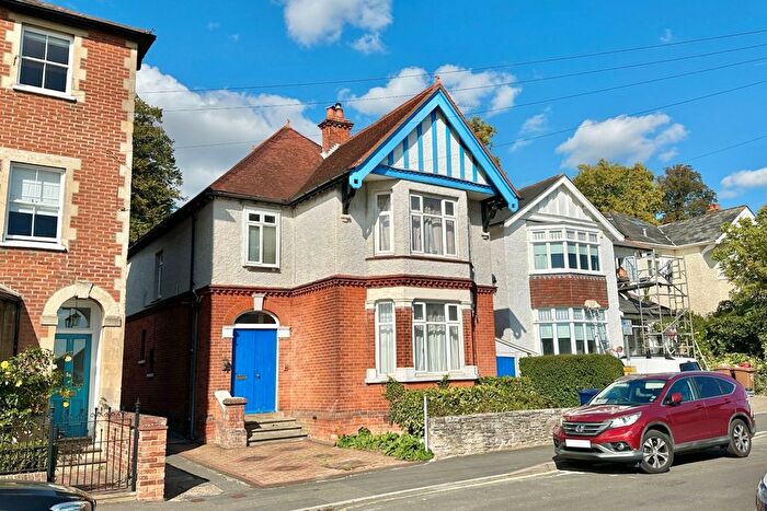 4 Bedroom Detached House To Rent In High Park Road, Farnham, GU9