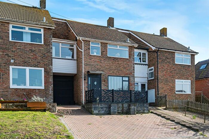 3 Bedroom Terraced House For Sale In Station Road, Newhaven, BN9