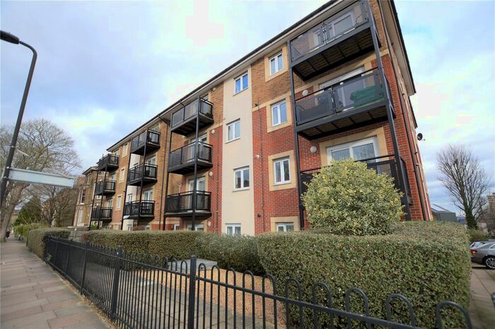 1 Bedroom Flat To Rent In Anerley Park, London, SE20