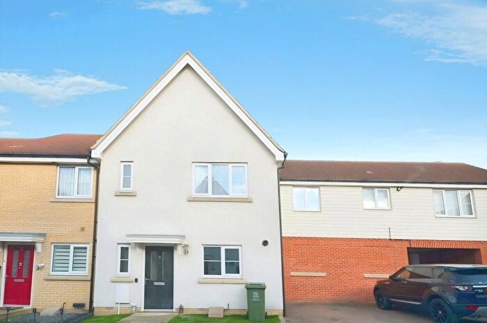 3 Bedroom Terraced House To Rent In Liddell Drive, Basildon, Essex, SS14