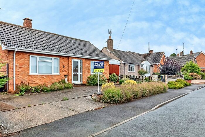 2 Bedroom Detached Bungalow For Sale In Nene Court, Thrapston, Kettering, NN14