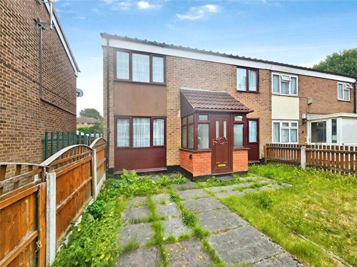 3 Bedroom Detached House To Rent In Lount Walk, Birmingham, West Midlands, B19