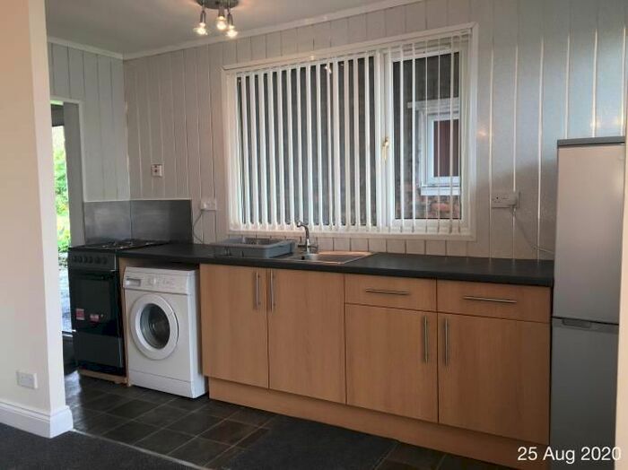 1 Bedroom Flat To Rent In Market Place, Carluke, ML8