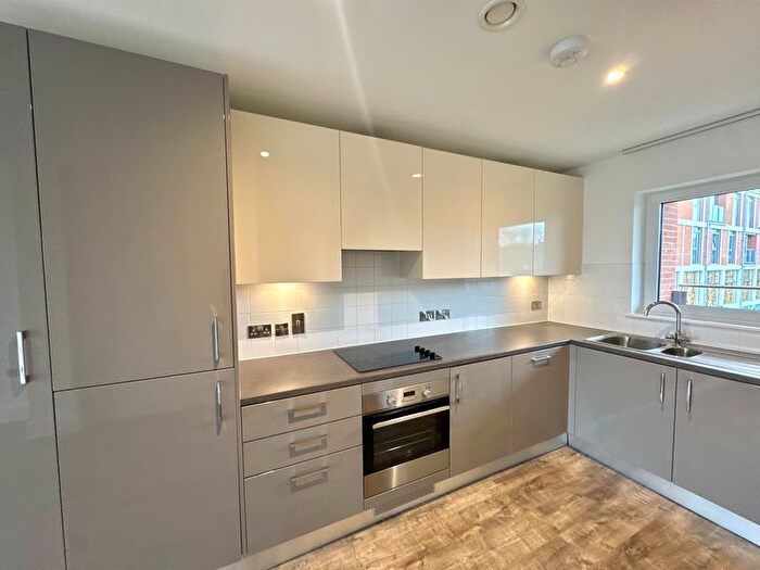 2 Bedroom Flat To Rent In Finsbay Court, Stromness Walk, Acton, W3