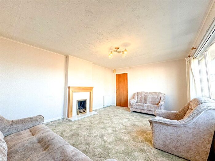 2 Bedroom Detached Bungalow For Sale In Foreknowe, Biggar, ML12