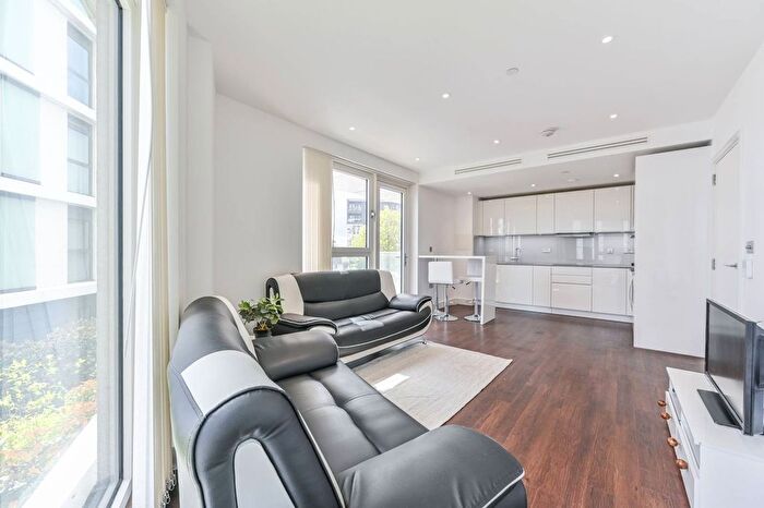 1 Bedroom Flat To Rent In Brent House, Nine Elms Point, Nine Elms, London, SW8