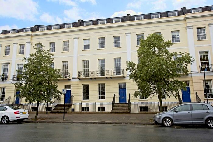 3 Bedroom Flat To Rent In The Broad Walk, Imperial Square, Cheltenham, GL50