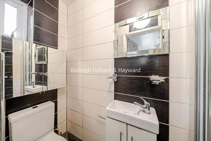 1 Bedroom Flat To Rent In Corbyn Street, London, N4
