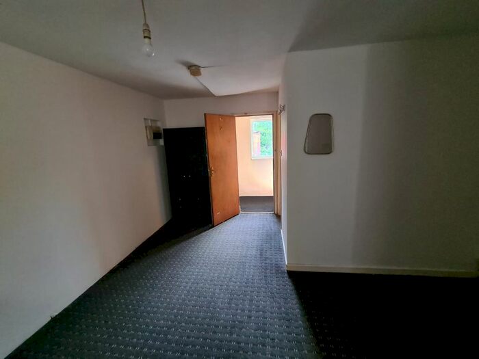 Studio To Rent In Birchills Street, Walsall, West Midlands, WS2