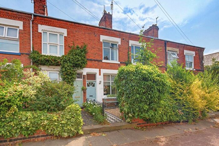 2 Bedroom Terraced House For Sale In Orlando Road, Clarendon Park, LE2