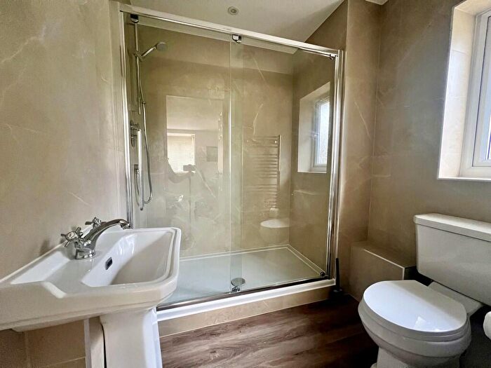 1 Bedroom Detached House To Rent In Longmoor Road, Liphook, GU30