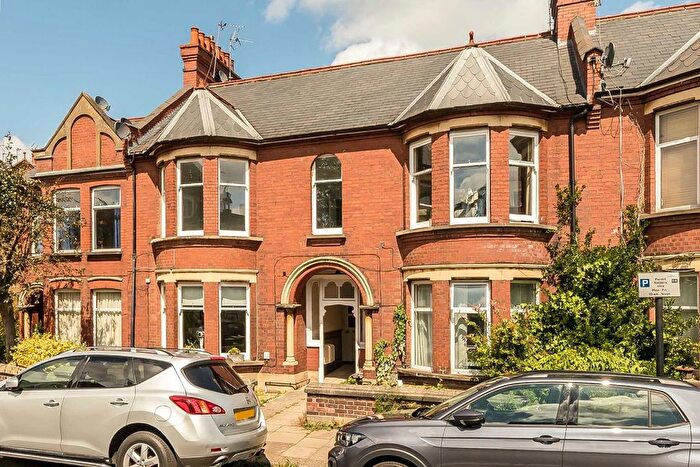 Studio To Rent In Radbourne Road, London, SW12