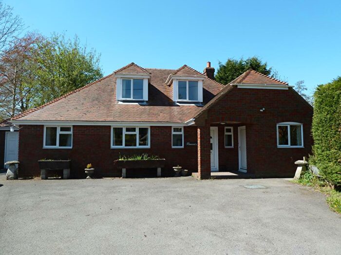 4 Bedroom Detached Bungalow To Rent In Long Street, Enford, Pewsey, Wiltshire, SN9