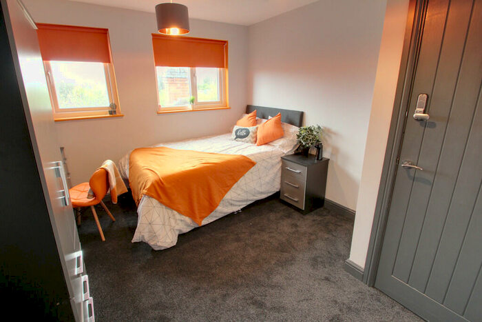 6 Bedroom Terraced House To Rent In Danvers Road, Leicester, LE3