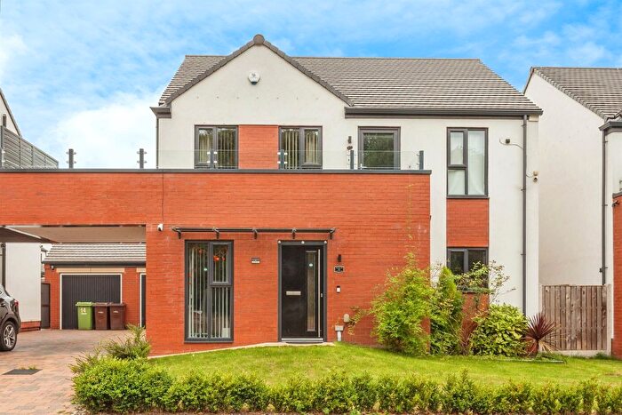 4 Bedroom Detached House For Sale In Thornesgate Drive, Wakefield, WF2