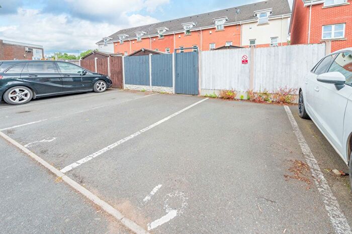 4 Bedroom Terraced House For Sale In Rosehill, Willenhall, WV13