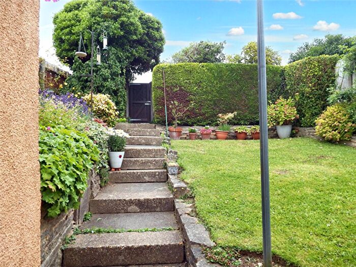 3 Bedroom Terraced House For Sale In Webb Rise, Stevenage, Hertfordshire, SG1